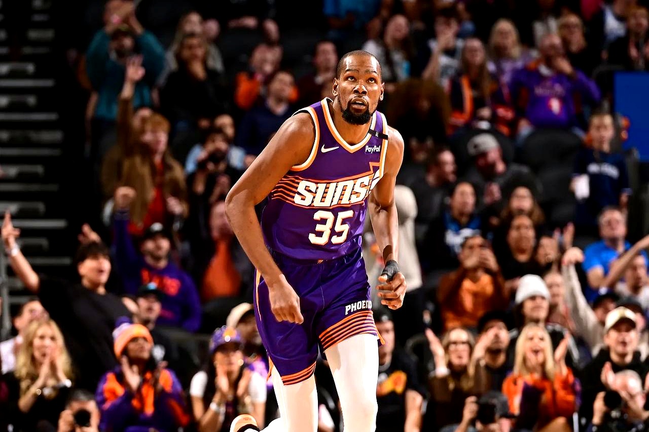 乐鱼体育 -关于关键战芝加哥公牛篮板制胜——全明星赛节点到来，球迷炸锅，细节决定成败的信息