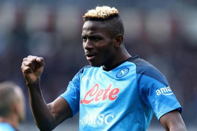 乐鱼 -关于那不勒斯内部会议纪要流出：关键时刻更衣室发声，德国杯使命明确，赛季目标并未改变的信息