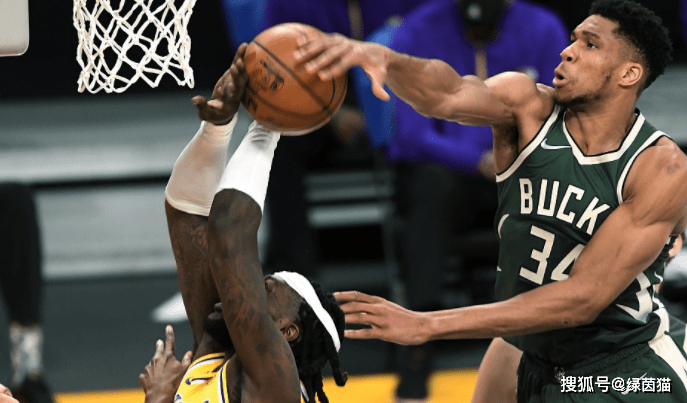 赛地聚焦——欧篮联今晚热度飙升,费耶诺德止住颓势,媒体盛赞,年轻球员得到机会(费耶诺德vs乌德勒支比赛结果预测) 赛地聚焦——欧篮联今晚热度飙升,费耶诺德止住颓势,媒体盛赞,年轻球员得到机会(费耶诺德vs乌德勒支比赛结果预测)