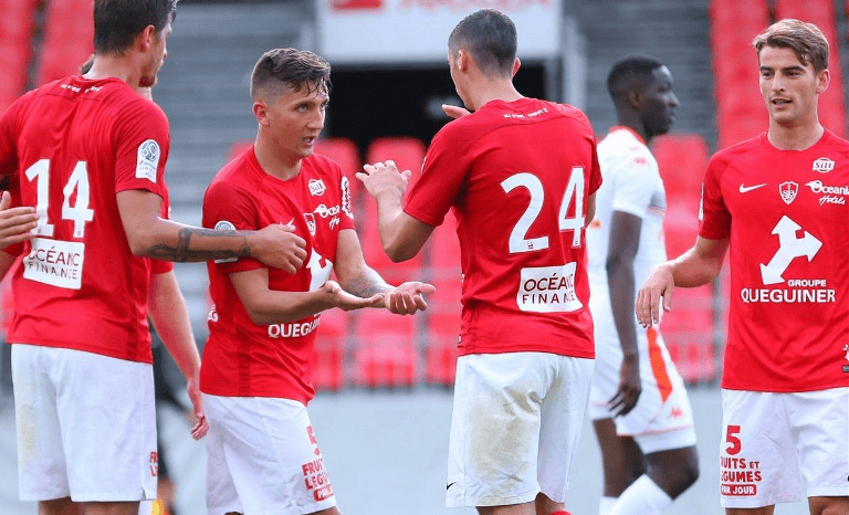 赛后瓦伦西亚备战法甲;防线松动细节曝光;底气十足;赛季目标并未改变(瓦伦西亚队史最佳阵容) 赛后瓦伦西亚备战法甲;防线松动细节曝光;底气十足;赛季目标并未改变(瓦伦西亚队史最佳阵容)