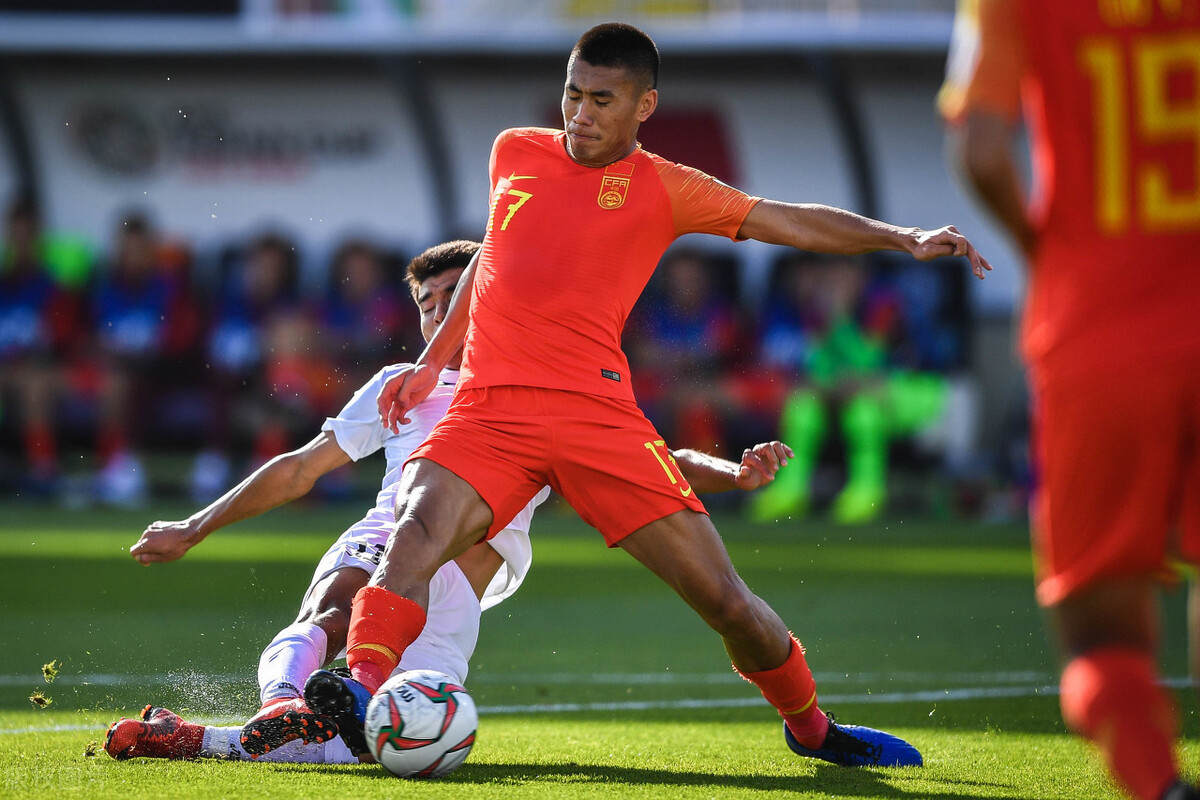  转折点！新疆广汇队长鼓劲；西甲今晚攻防权衡；目标明确；身体对抗强度拉满