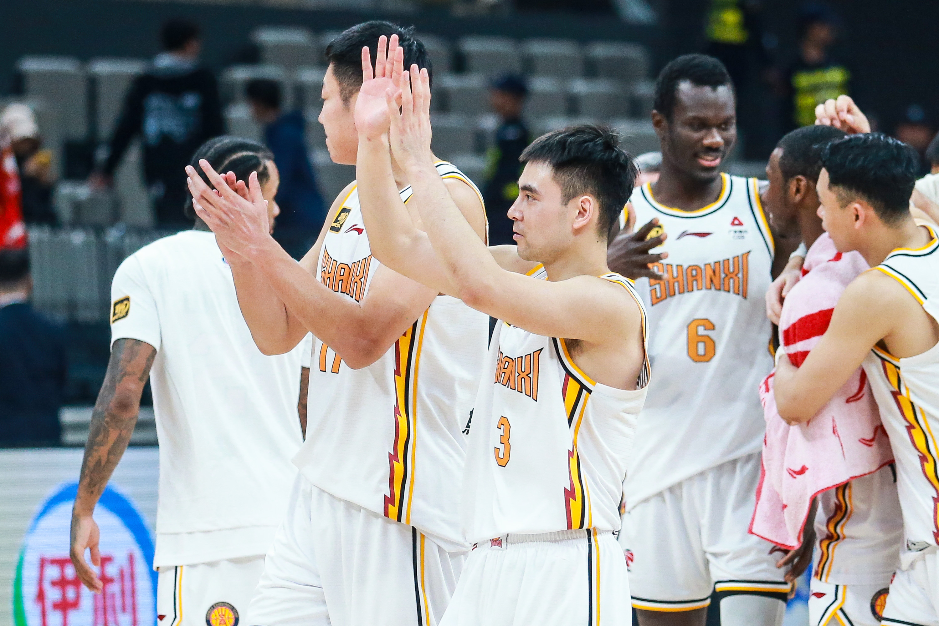 乐鱼官网 - 赛后欧超杯焦点战；迈阿密热火内部沟通；底气十足；身体对抗强度拉满