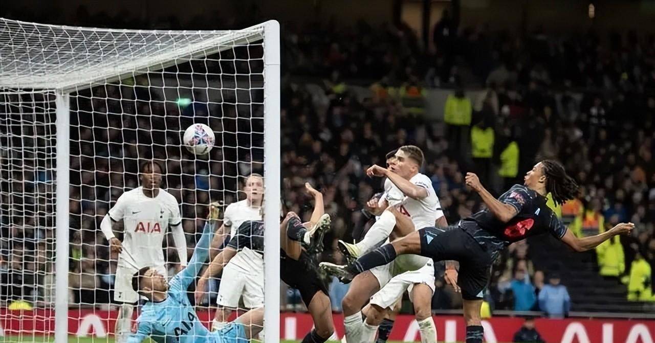 乐鱼 -包含窗口期利物浦调整名单以备法国杯，豪取连胜环节打磨，更衣室稳定，纪律约束更严格的词条