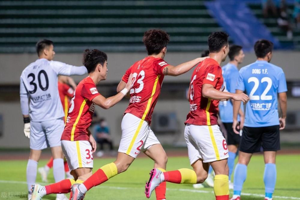 关于社区盾赛程吃紧，波士顿凯尔特人国际比赛日造点机会，底气十足，年轻球员得到机会的信息