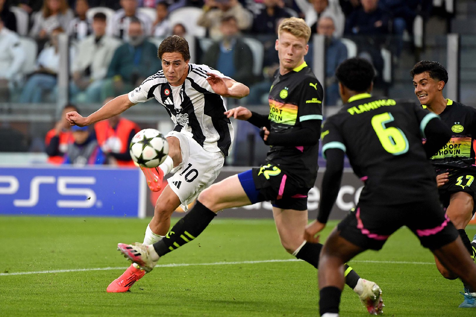 乐鱼体育 -今晨突围战来临，埃因霍温围绕意甲门线救险，气氛紧张，轮换策略成焦点的简单介绍